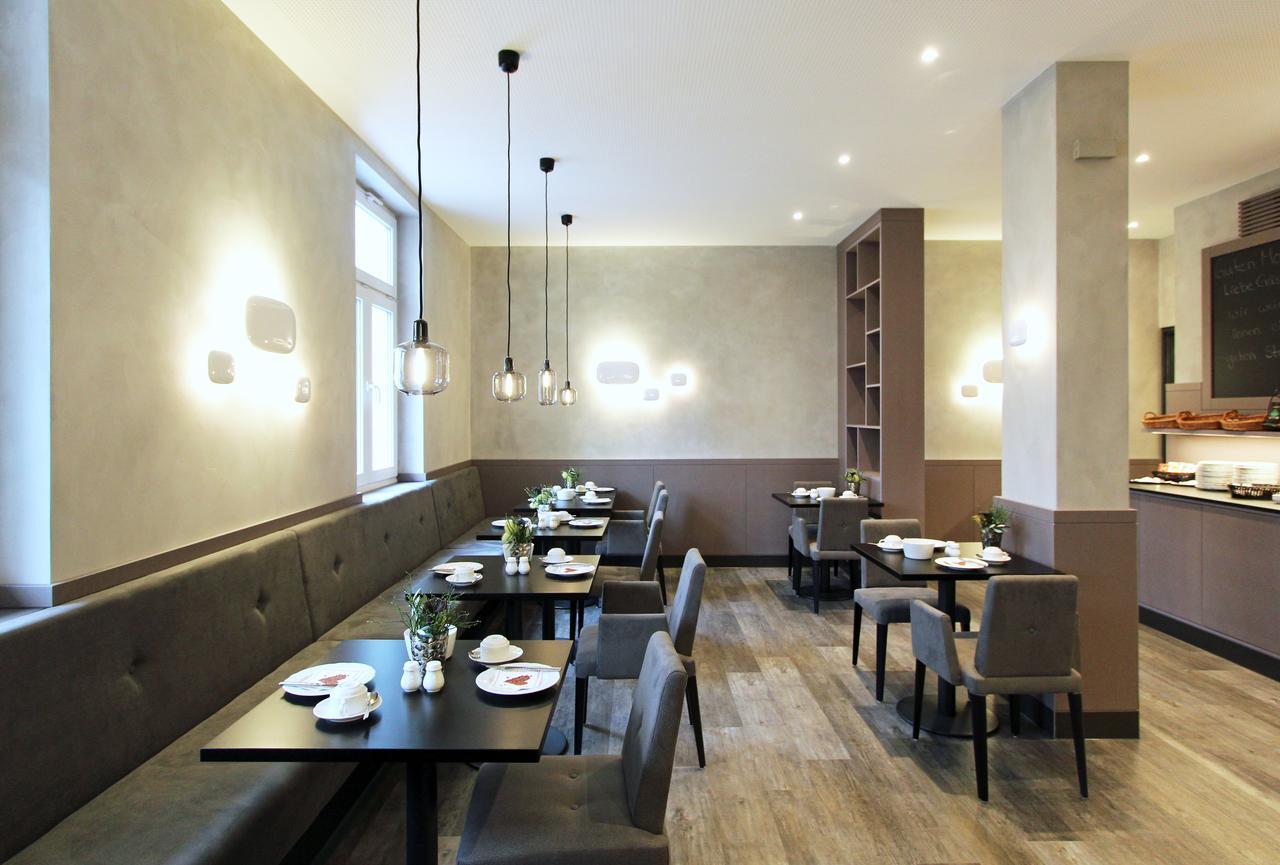 Hotel Stadt Тутлинген Экстерьер фото