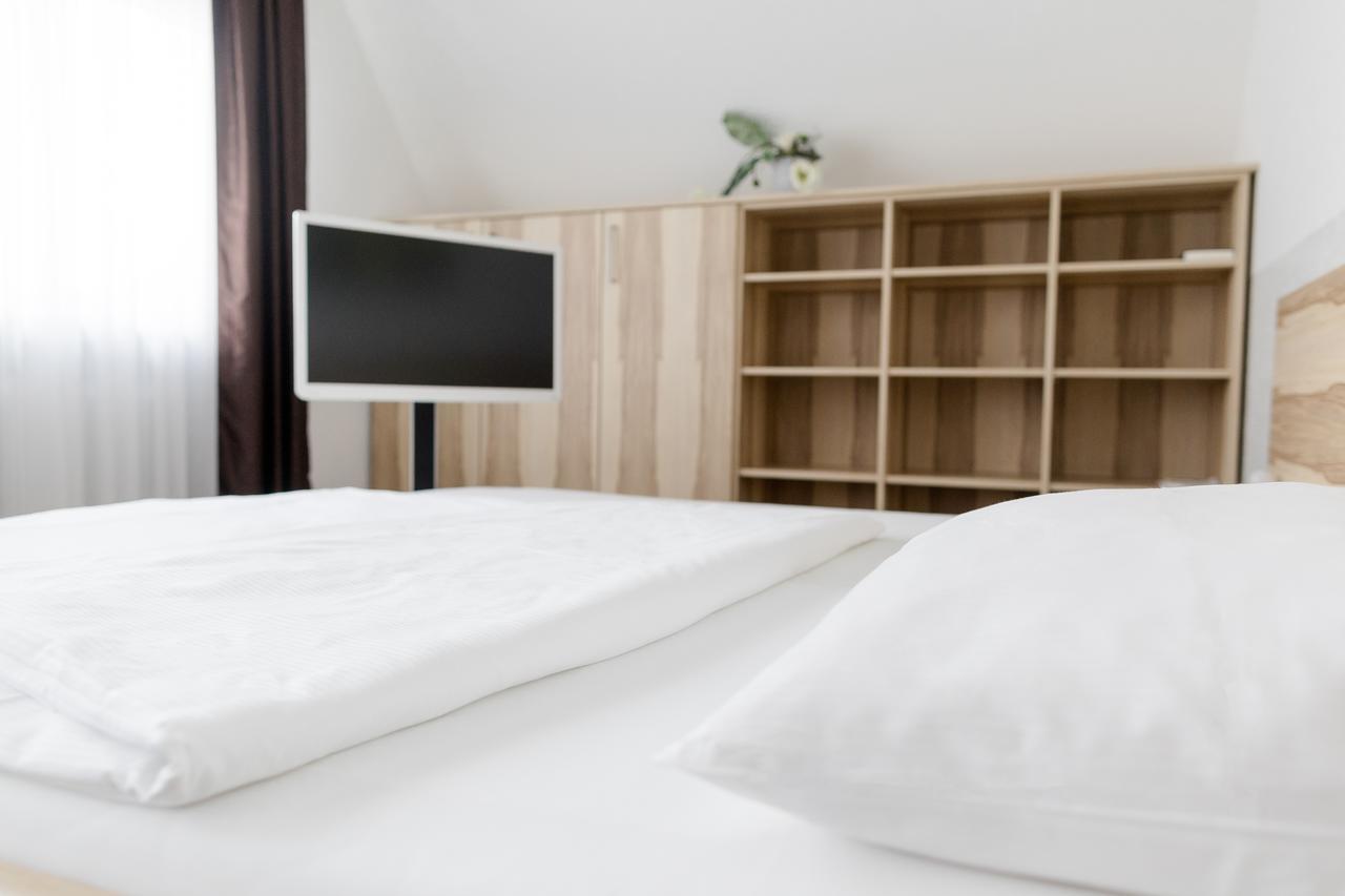 Hotel Stadt Тутлинген Экстерьер фото