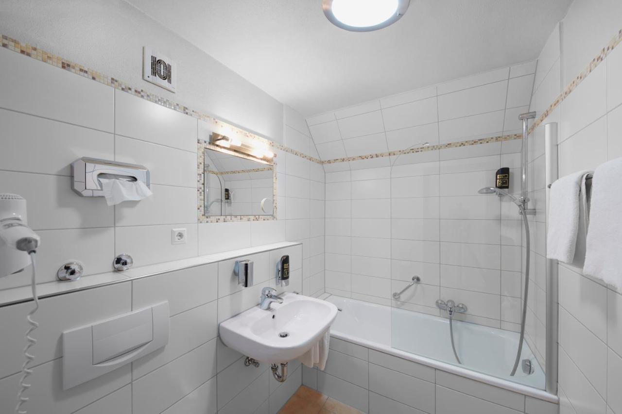 Hotel Stadt Тутлинген Экстерьер фото